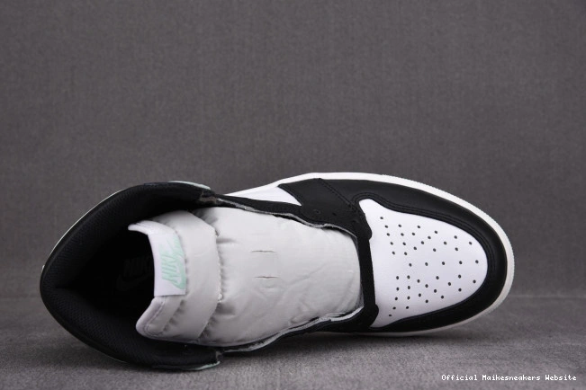 Official Maikesneakers 1 High 861428-100 Retro Igloo Jordan 0804